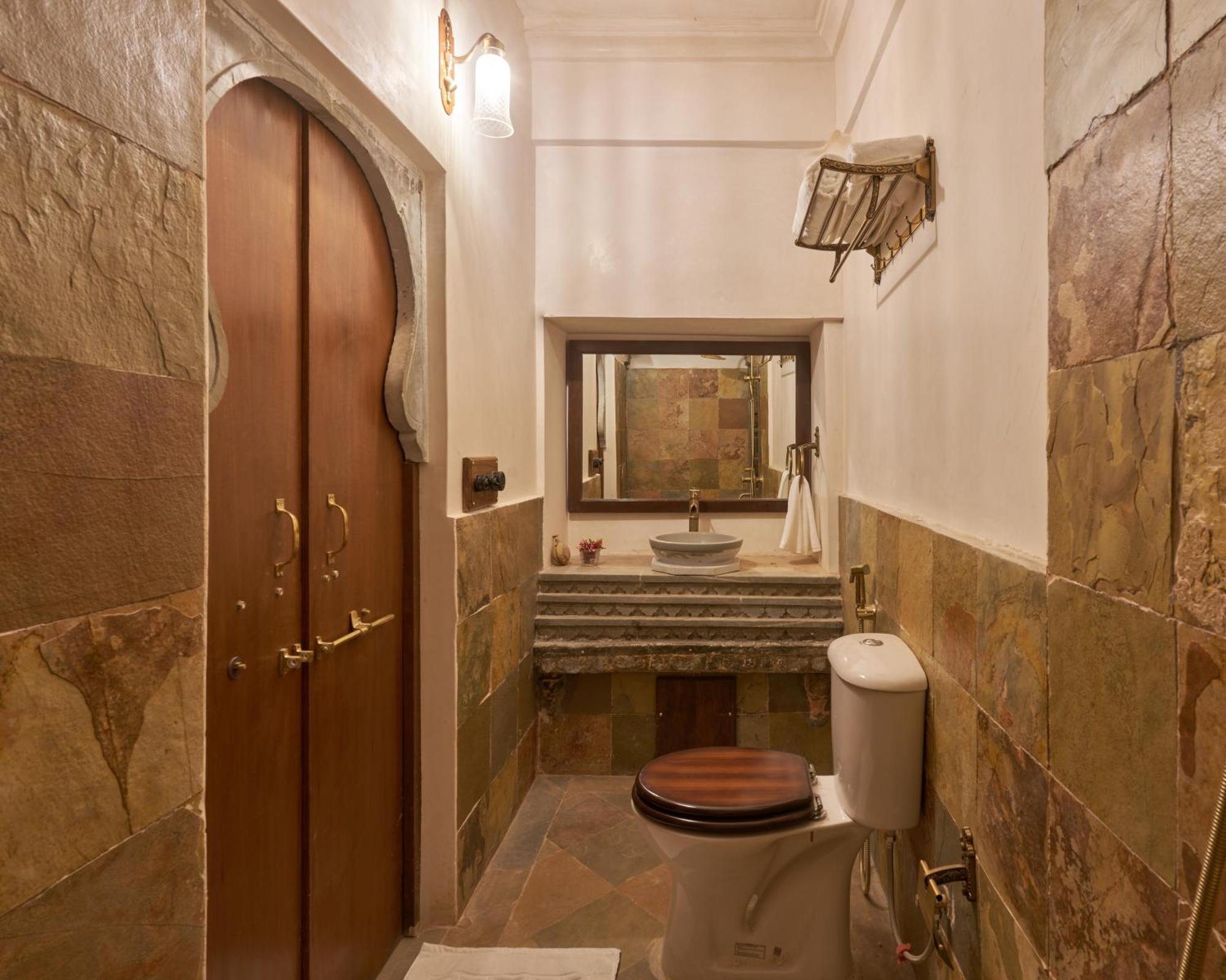 Hotel Kaladwas Lal Haveli - A Heritage Boutique *