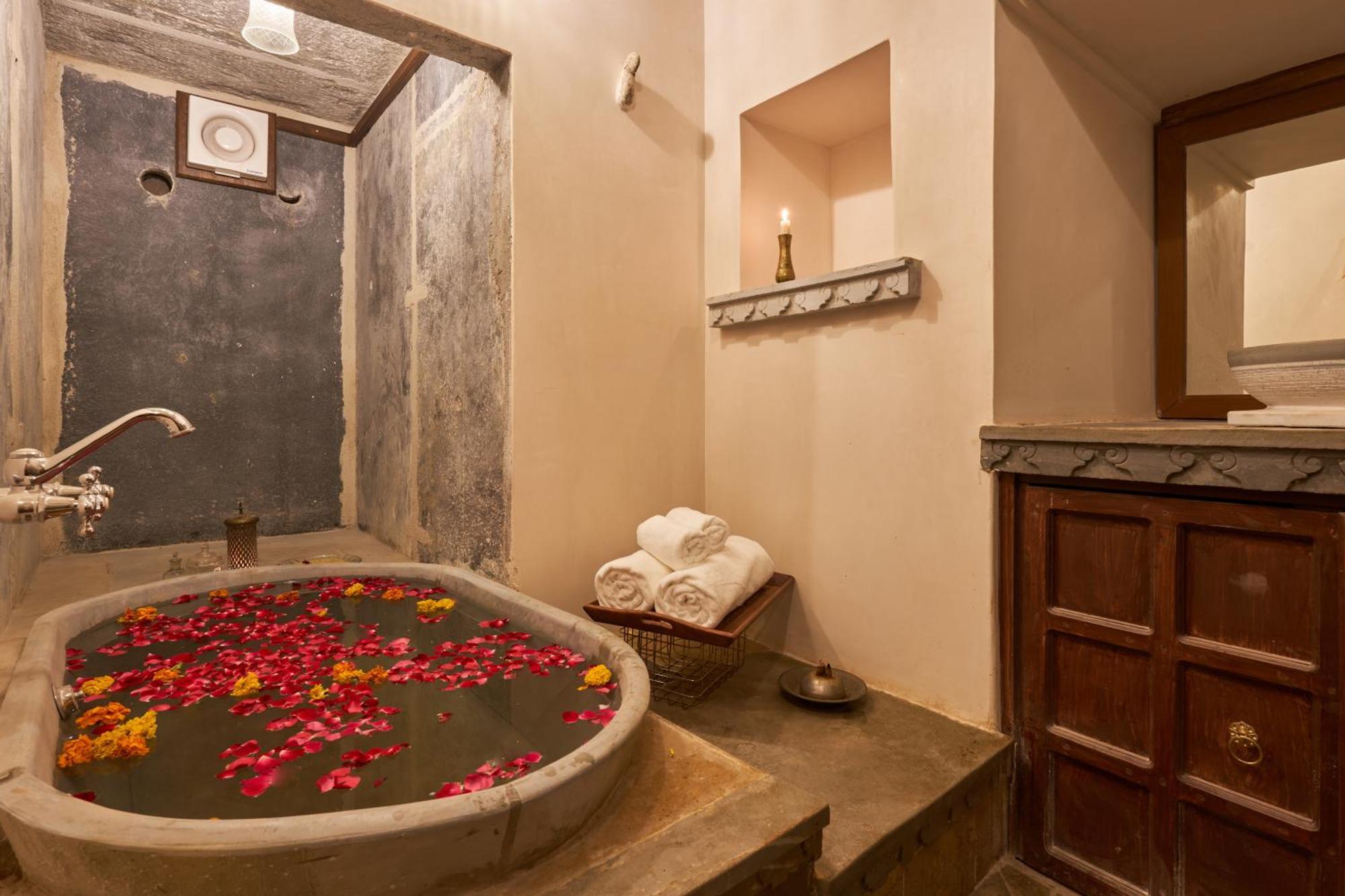 Hotel Kaladwas Lal Haveli - A Heritage Boutique
