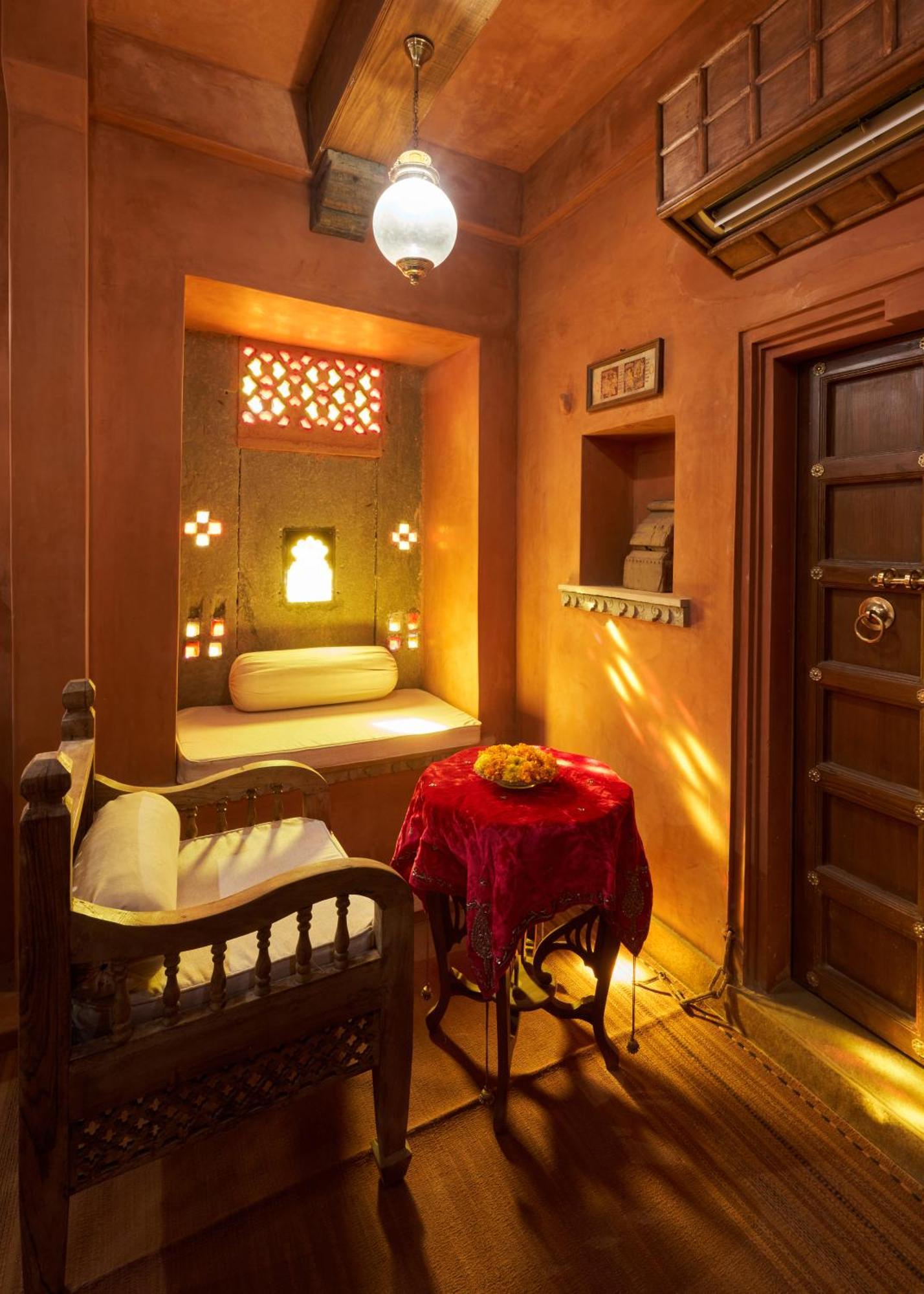 Hotel Kaladwas Lal Haveli - A Heritage Boutique Udaipur